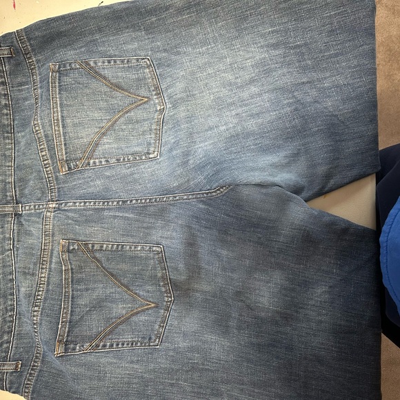 Jean Capris - Picture 2 of 3